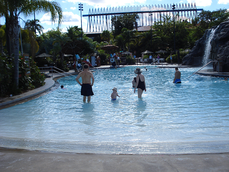 Disney's Polynesian Village Resort pool before 2015