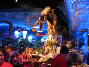 wooly-mammoth-t-rex-downtown-disney