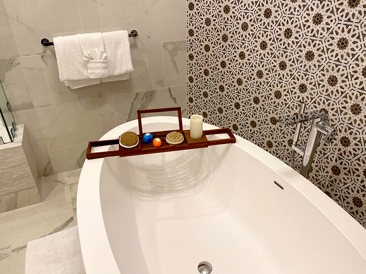 Alcazar Suite Bathroom Tub Area in the Grand Destino Tower 